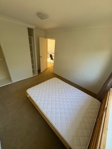 Willoughby - Photo 4