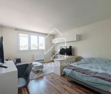 Location Appartement 34m² ST MAUR DES FOSSES 94100 - Photo 2