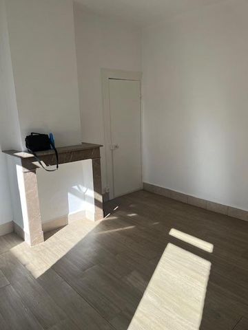 Location Maison 3 pièces 55m² FLERS EN ESCREBIEUX 59128 - Photo 5