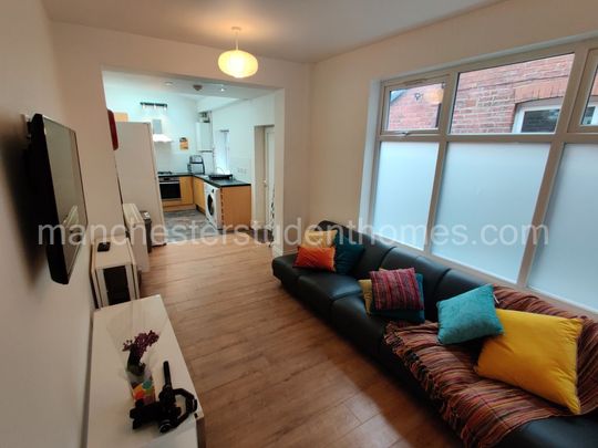 Albion Road, Manchester, M14 6LU - Photo 1