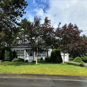 Maison à Louer - Village St-Sauveur - Photo 2