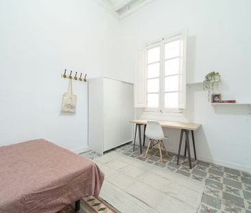 Carrer de la Unió, Barcelona, Catalonia 08001 - Photo 5