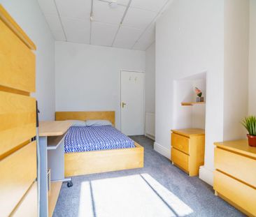 2 bedroom flat to rent - Photo 5