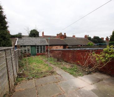 1 bedroom in a house share to rent - Photo 5