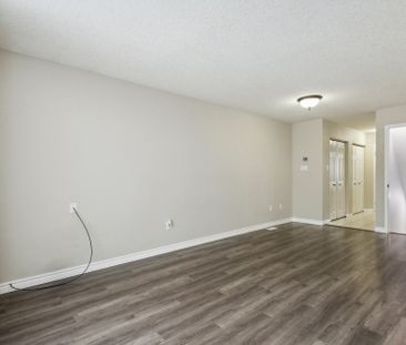 For Lease - 147 Crawford Crescent, Cambridge, Ontario - Photo 5