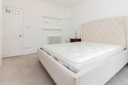 2 Bed Flat, Ravenna Road, SW15 - Photo 5