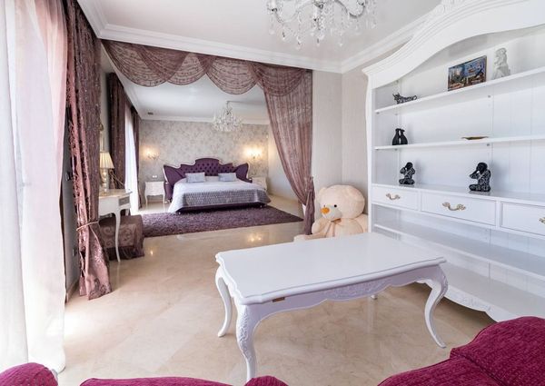 Luxury Villa for rent in Marbella Del Este, Andalusia