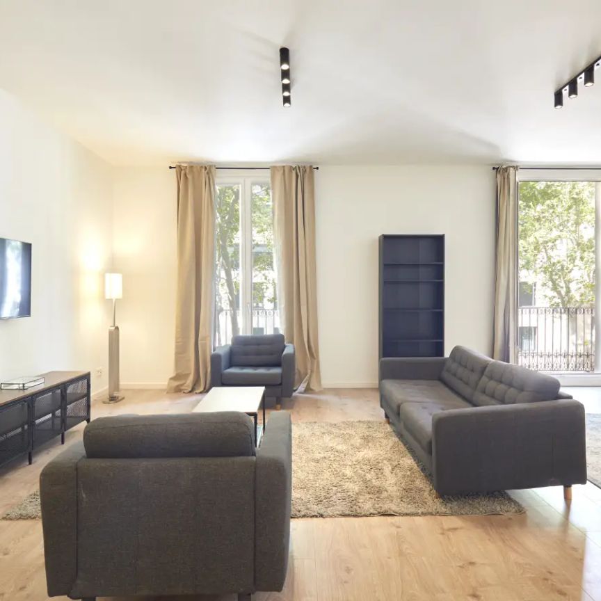 3-bedroom apartment for rent in El Gòtic, couples allowed - Foto 1