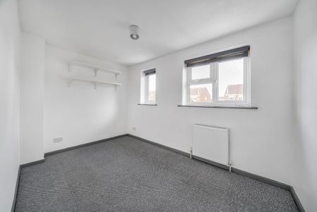 47, Caernarvon Road, Chichester - Photo 3