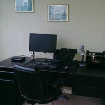 Spacious Furnished Harbourfront Condo - Photo 3