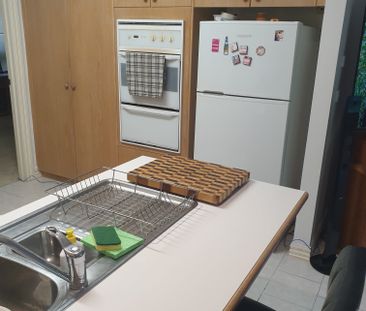 Surrey Hills - Photo 5