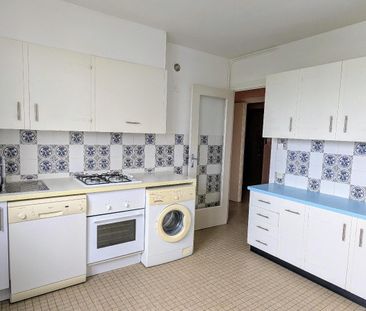 Location Appartement 4 pièces 107m² DIJON 21000 - Photo 2