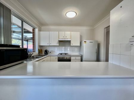 Beautiful Family Home - Photo 5