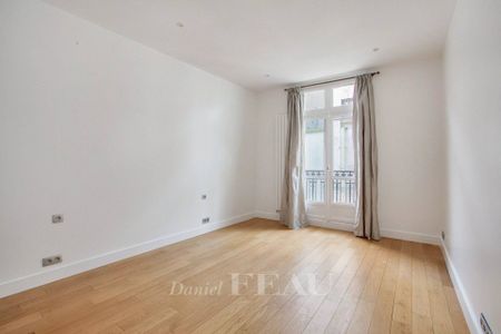 Location appartement, Paris 7ème (75007), 5 pièces, 197.65 m², ref 86198175 - Photo 3
