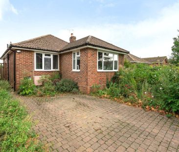 2 Bedroom Bungalow - Salisbury Road, Alresford - Photo 2