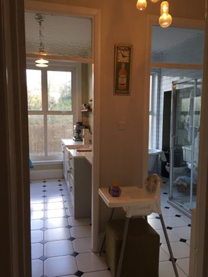 2 Bed Flat, Lorna Road, BN3 - Photo 1