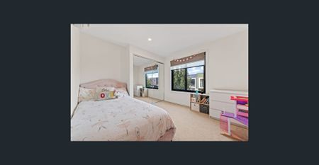 Stylish & Sophisticated Living in the Heart of Keysborough - Photo 3