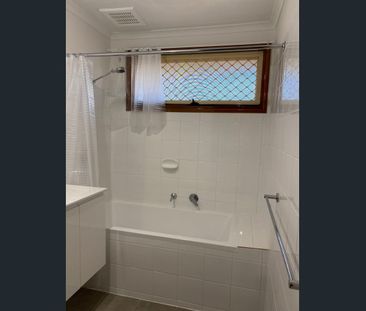 Para Hills West Townhouse for Lease – $490 per Week - Photo 6