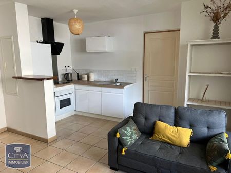 Location Appartement 2 pièces 31m² LE TAMPON 97430 - Photo 4
