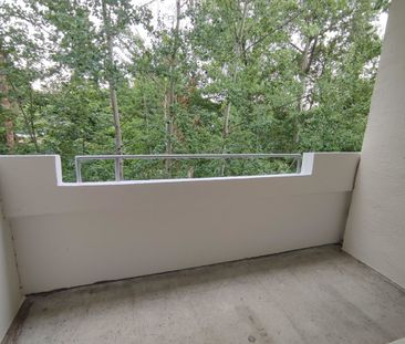 1-Zimmerwohnung mit wunderschönem Blick ins Grüne+ Balkon plus 200,... - Photo 3