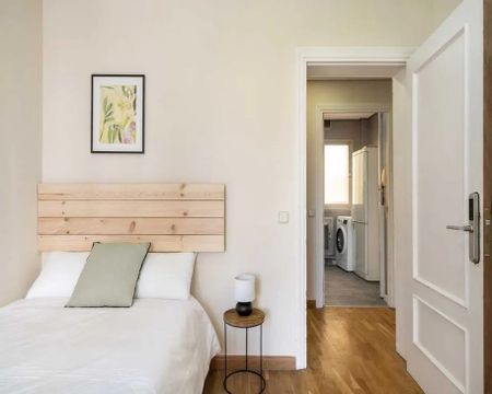 Calle de Lagasca, Madrid, Community of Madrid 28006 - Photo 2