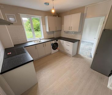 3 bed house to rent in Green Lane, St. Albans, AL3 - Photo 3