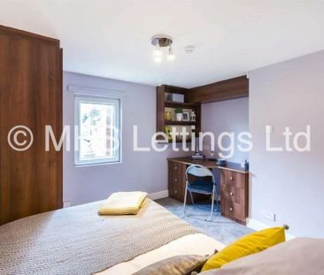 4 Bedroom Mid Terraced House for rent in St. Anns Mount - Photo 5