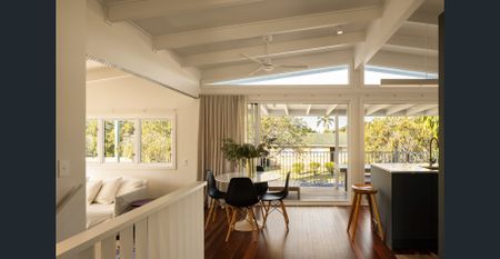 Luxury & Coastal Living in the Heart of Palm Beach - Photo 3