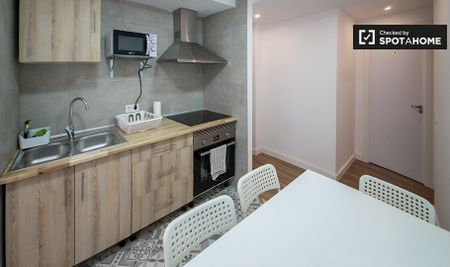 valencia, Valencian Community 46023 - Photo 3