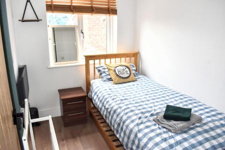 4 bedroom apartment to rent - Photo 5