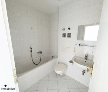 ++ gemütlich wohnen mit Balkon & Wanne – charmante 2-Raum-Wohnung a... - Photo 1