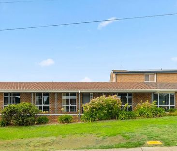 37 Sassafras Cres, Karabar NSW 2620 - House For Rent | Domain - Photo 4