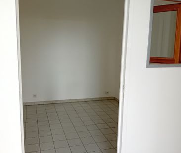 Location Appartement 2 pièces 41m² VALENCIENNES 59300 - Photo 6