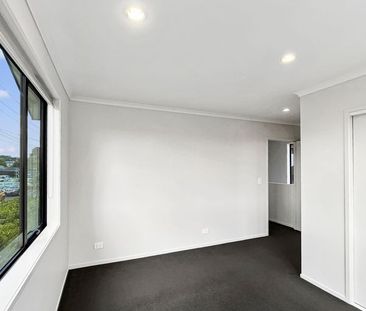 3 bedroom home in Manurewa! - Photo 2