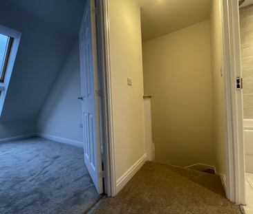 4 bedroom semi-detached house to rent - Photo 3 | Rentumo