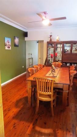 Charming Family Home in Escarpment Foothills - Photo 4