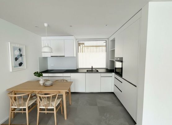 New 2.5-room apartments with loggia – Modern comfort, sustainability and quality of life in the heart of the village - Foto 1