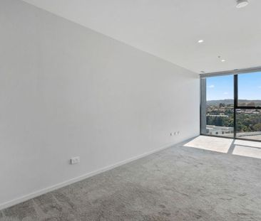 Luxury Living with Breathtaking Views in Aspen Village - Photo 5