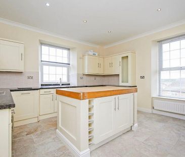 3 bedroom apartment to rent - Photo 6