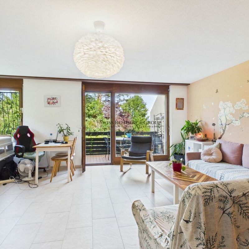 Traumhaftes Wohnen am Fusse des Üetlibergs - Stilvolles 6.5-Zimmer-Doppelhaus - Photo 1