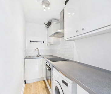 1 bedroom flat to rent - Photo 4