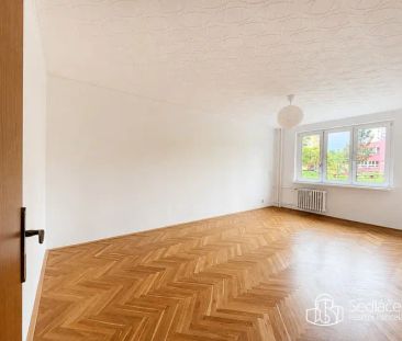 Pronájem slunného bytu 2+1, Chodov u Karlových Varů - Фото 1