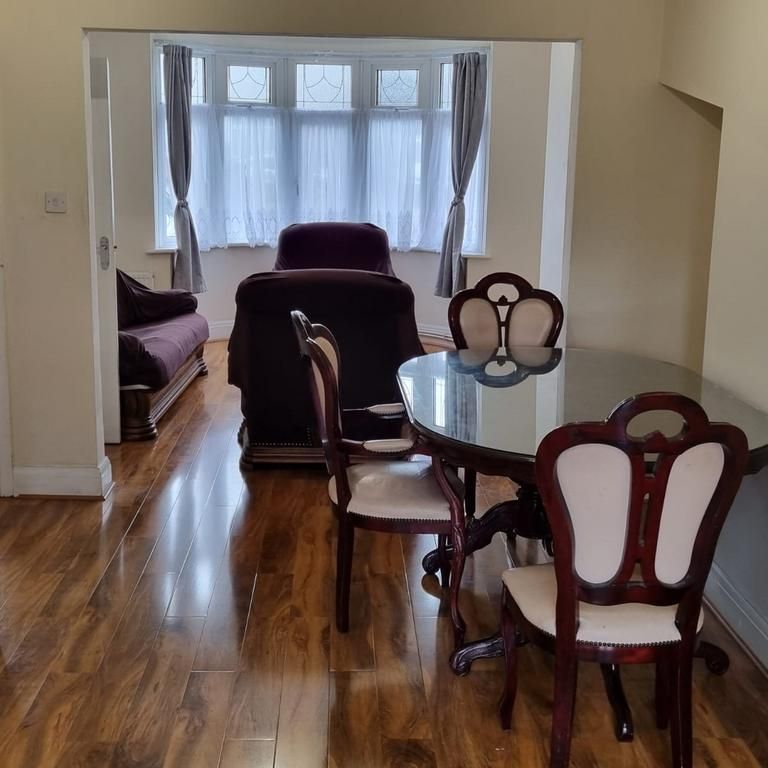 3 bedroom terraced house to rent - Photo 1