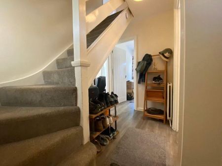 3 bedroom end of terrace house to rent - Photo 5