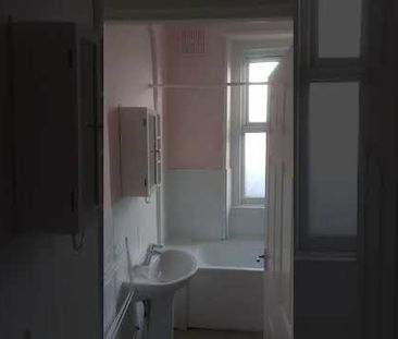 1 Bed Flat, Seven Sisters Road, N7 - Photo 2