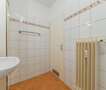 Miete inkl. Nebenkosten: 1.310 € pro Monat, plus Strom, inkl. Heizung - Photo 4