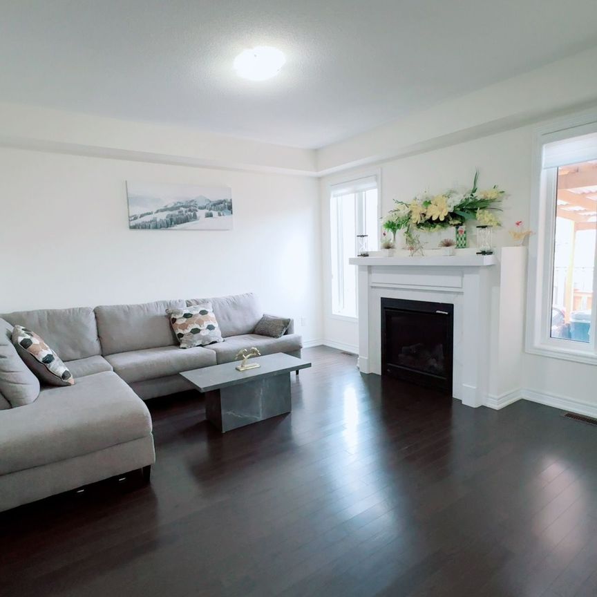 For Lease - 118 Blackwell Crescent Unit# Upper, Bradford West Gwillimbury, Ontario - Photo 1