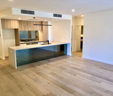 Executive Style Apartment in the Heart of the City - Photo 2