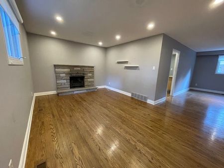 For Lease - 2086 Thornlea Drive, Oakville, Ontario - Photo 5