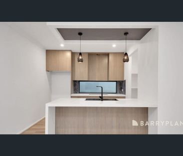 Spacious & Comfortable Home with Year-Round Comfort - Photo 6